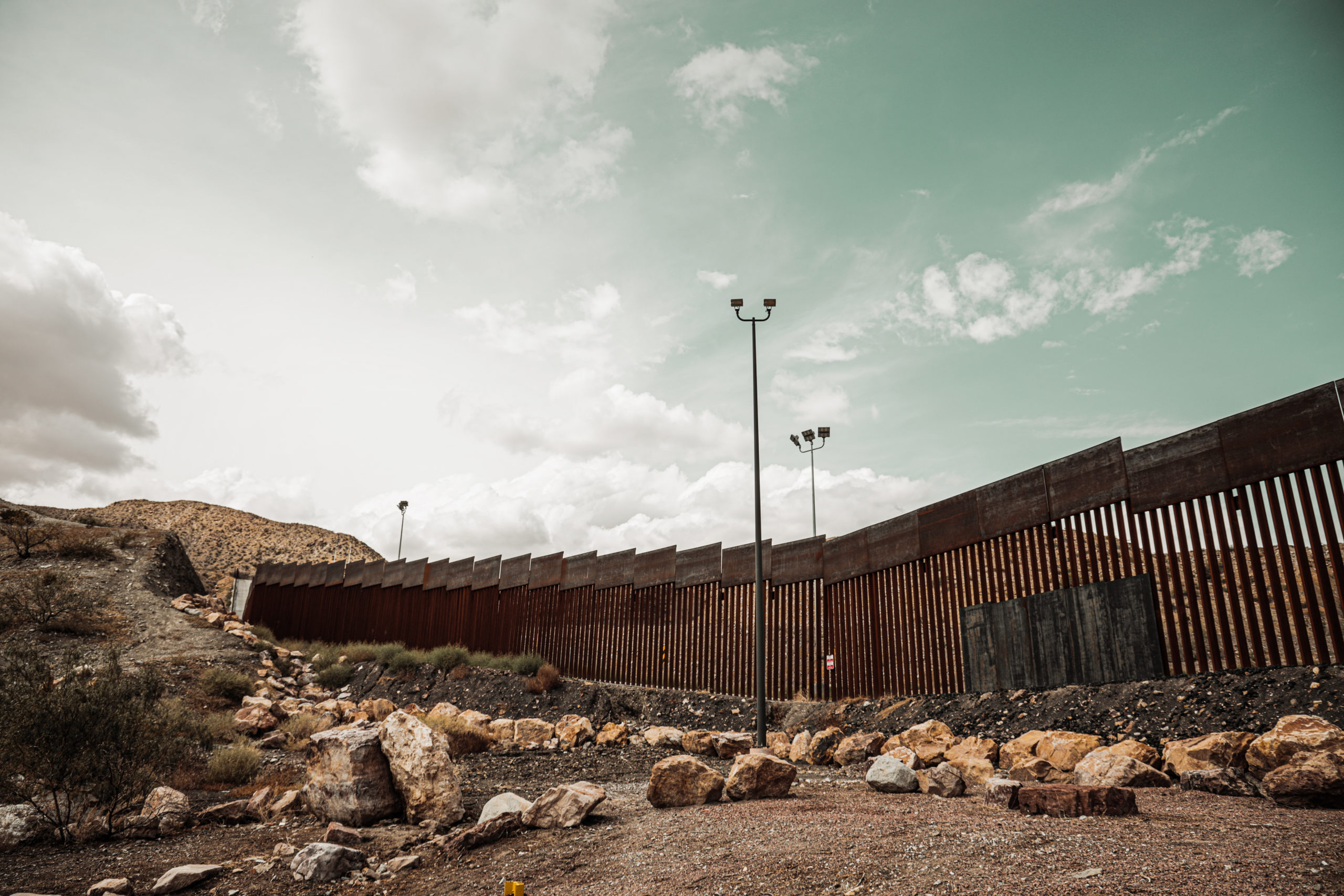 Picture of the border fence on the U.S.-Mexico border